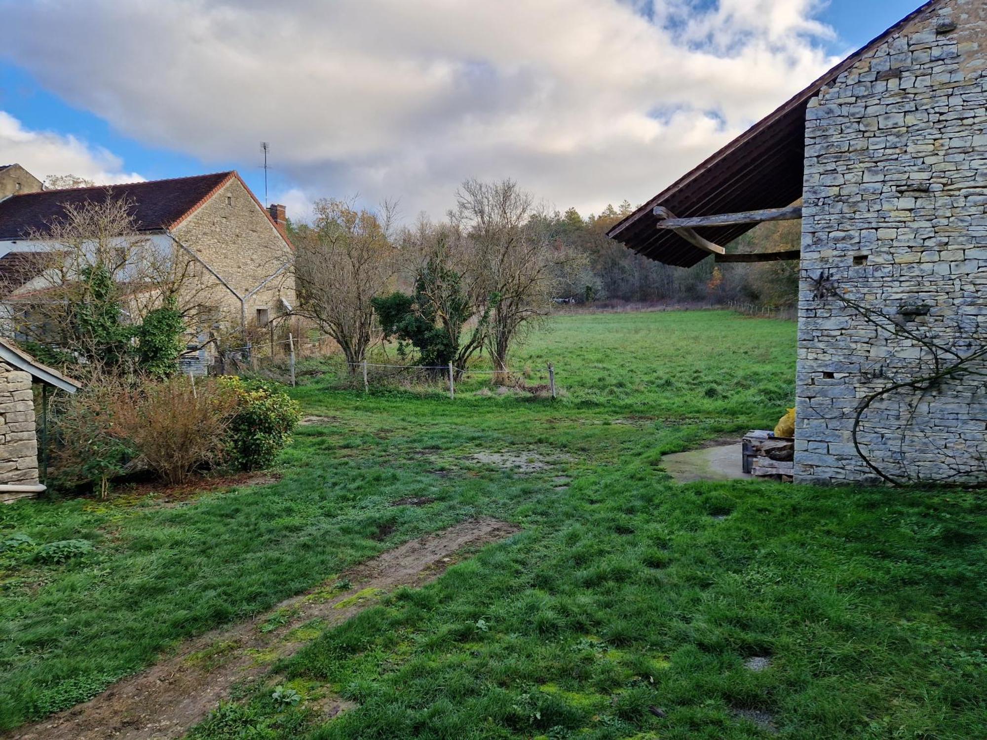 Gite Les Frenes Avec Pre Dans Joli Hameau Vermenton Bagian luar foto